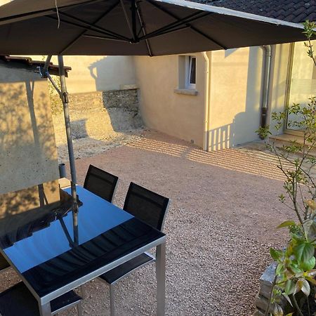 Petite Maison En Pierre Au Calme Avec Exterieur Montbellet Ngoại thất bức ảnh